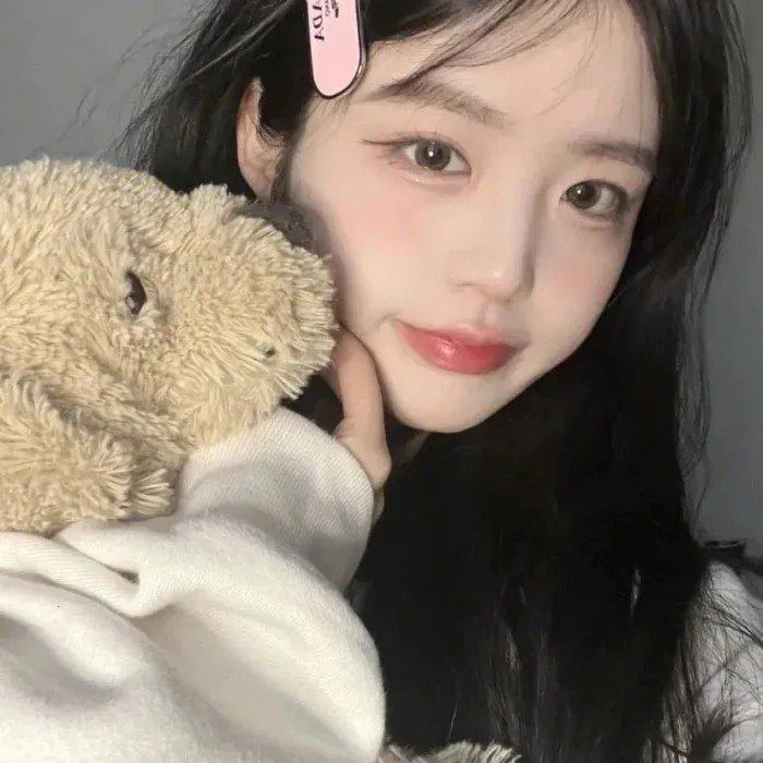 我，克罗蒂亚封面